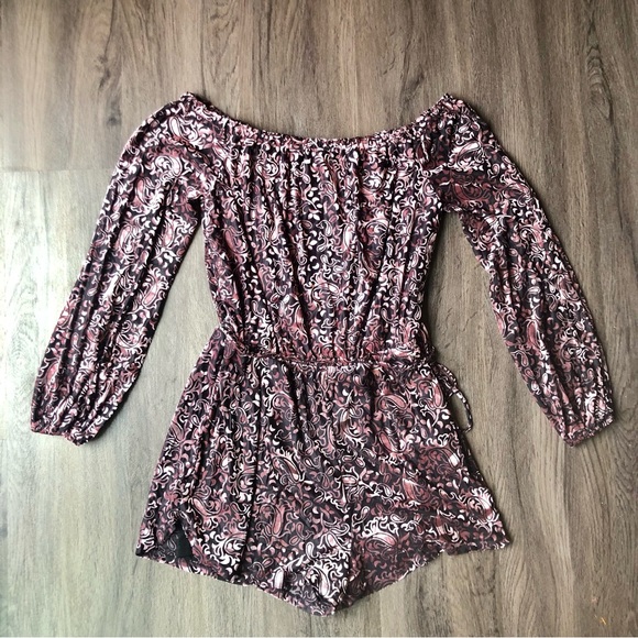 Ecote Urban Outfitters Velvet Burnout Romper Women’s M Purple Black Metallic NWT - Picture 3 of 11